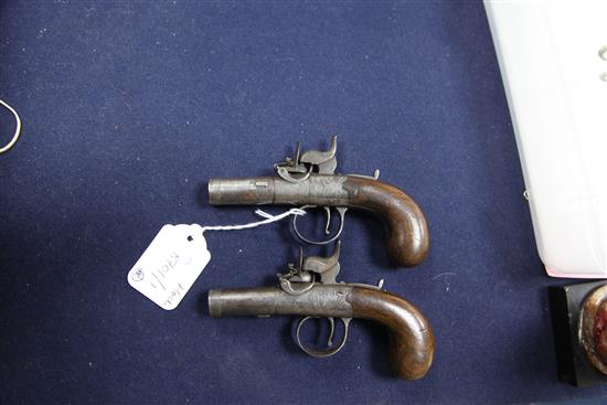 A pair of early 19th century boxlock percussion cap pistols, 6in.